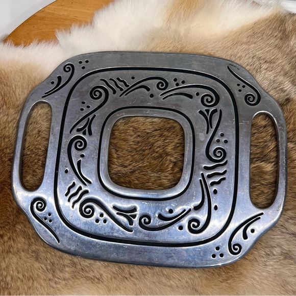 Vintage Lenox Spyro Hollowware Pattern Trivet Metal Serveware - Picture 2 of 10